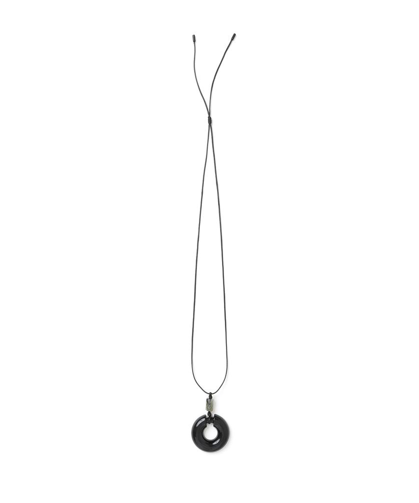 Millo Women Vintage Resin Ring Necklace [Black]