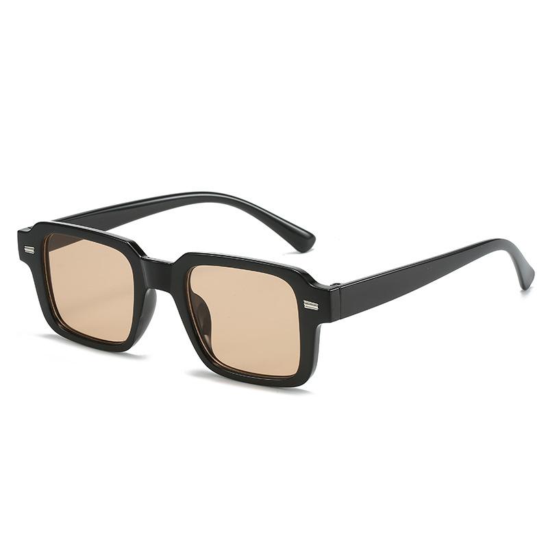  Square Women Fashion Sunglasses Shades UV400 Retro Rivets Beige Gradient Men Trending Sun Glasses