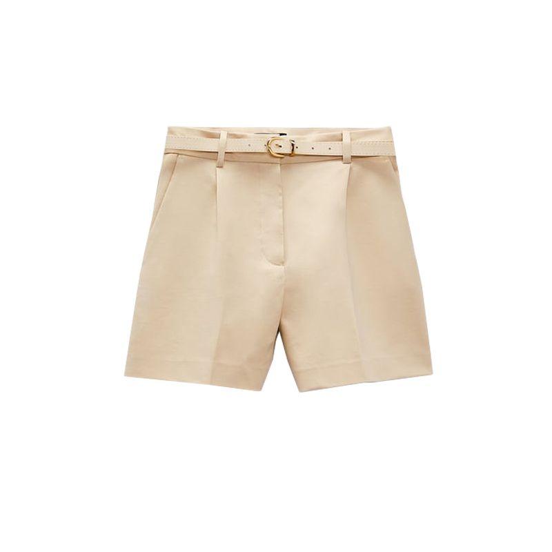 Casual White with Belt Pleated Bermuda Shorts