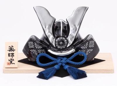 Chugai Touen Yakushi Kiln Dyed Helmet, Jet Black, Small [5793] May Doll, Interior Decoration, Auspicious Item