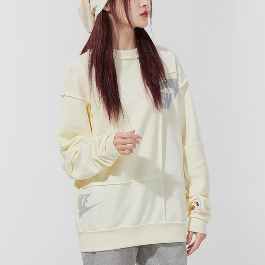 Nike Roupa Esportiva Logo Patchwork Tricô Pulôver Gola Careca Moletom Feminino Bege DO6960-715