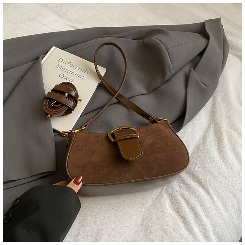 Niche retro Korean version underarm bag women's autumn new high-value fashion simple shoulder small bag