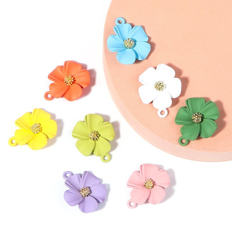 Colored Five Petal Flower Pendant Women Summer Lovely Bracelets Necklace Charms Diy Alloy Jewelry Making Accessories