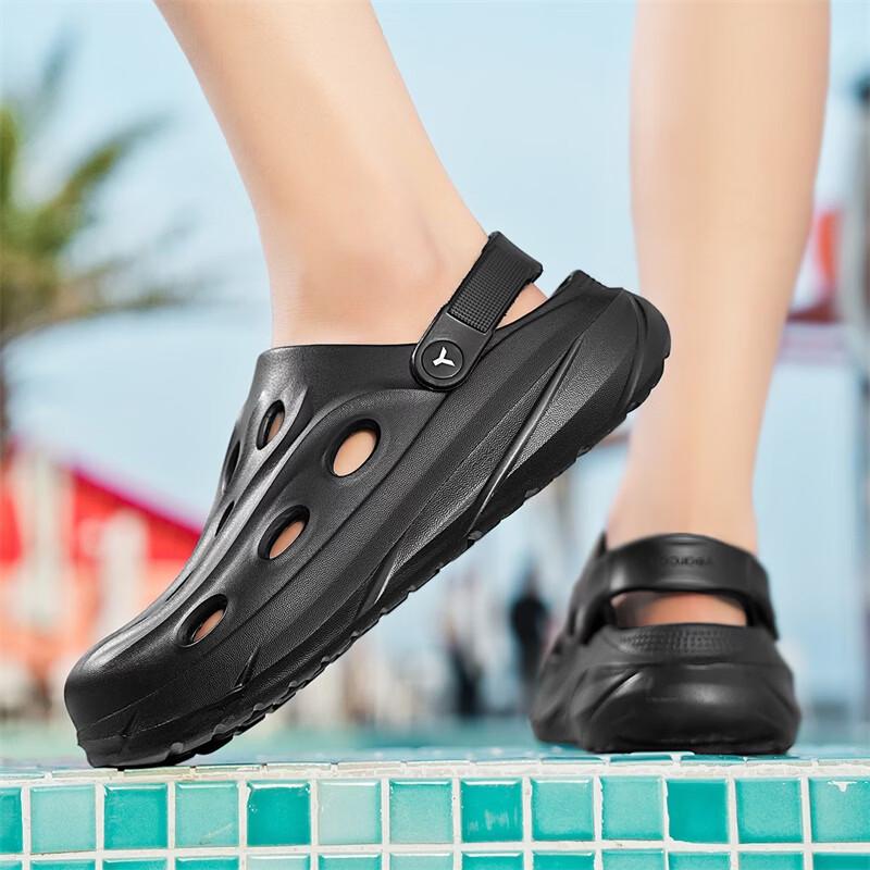 Men's Breathable Summer Clogs & Sandals