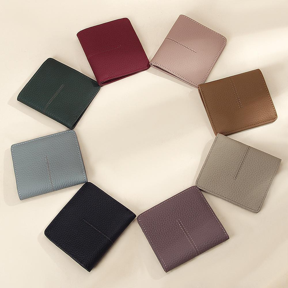 Dámska ultratenká peňaženka z pravej kože s RFID ochranou - Krátka, Viac priehradiek na karty, Jednoduché šitie