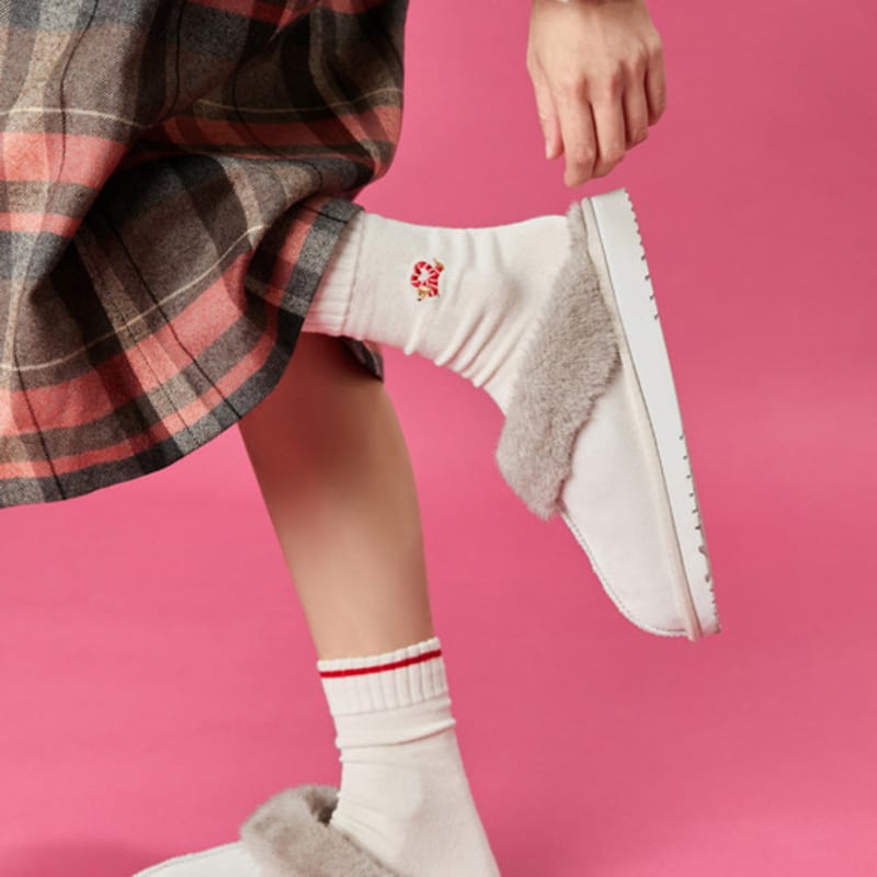 

SOCKS APPEAL embroidery heart dachshund ivory M