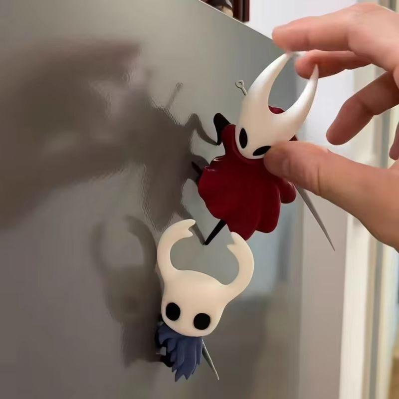 Hot Hollow Knight Hornet Silksong Makoto Koji Game Refrigerator Magnet Action Figurines Model Kit Desktop Ornament Decor Lovely Gifts
