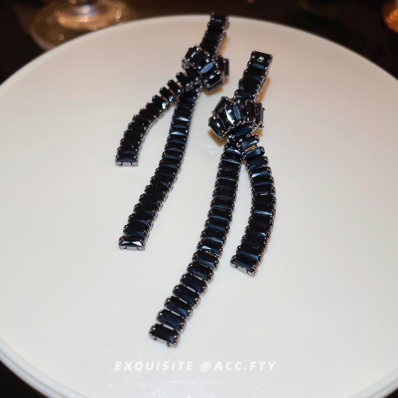 Dark Zircon Geometric Sterling Silver Earrings: Elegant, Luxurious, High-End Women's Fashion