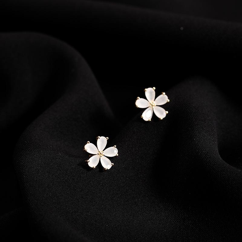 Náušnice Sakura Stud pre ženy Nové Trendy Ľahký Luxus Niche High-end Kvetinové Náušnice Hanfu Jesenné a Zimné Modely