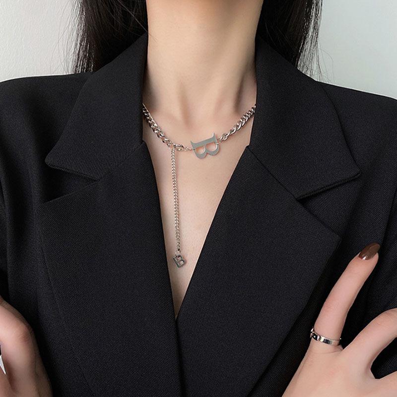 Women's Light Luxury Washable Titanium Steel Hip Hop Clavicle Necklace - Trendy Cold Style Sweater Chain Accessories