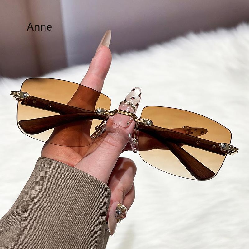 Rectangle Rimless Sunglasses For Women Designer Fashion Wooden Square Sun Glasses Trendy Outdoor Travel Summer Accessory Eyewear