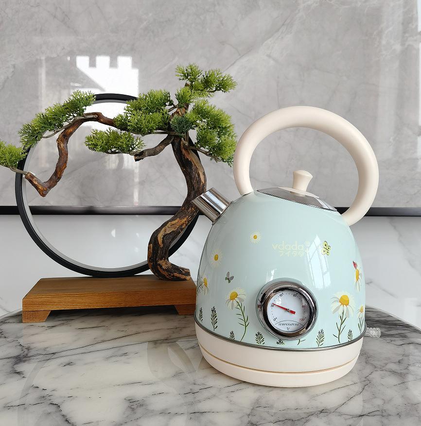 Flower-painted electric kettle with vintage-style instrument thermometer, 1.8L SUS LED 1850W, featuring automatic shutdown and dry-cooking protection.