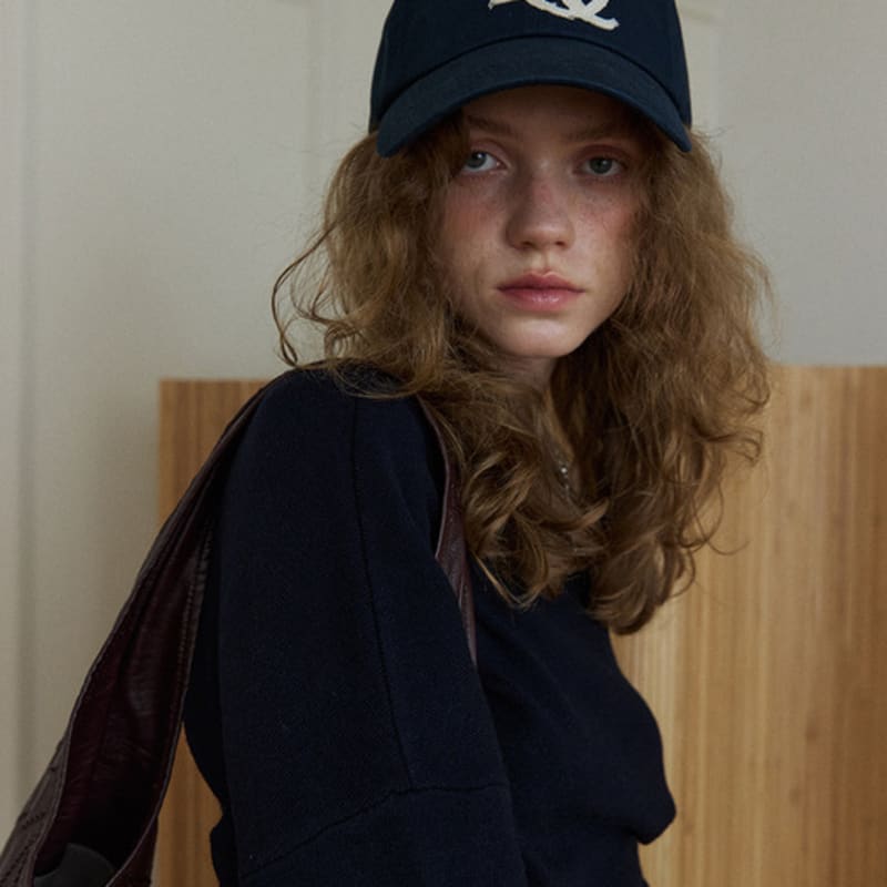 

NOISCHE N MUSE Cap NOI Logo Edition / N Muse Cap NAVY Navy