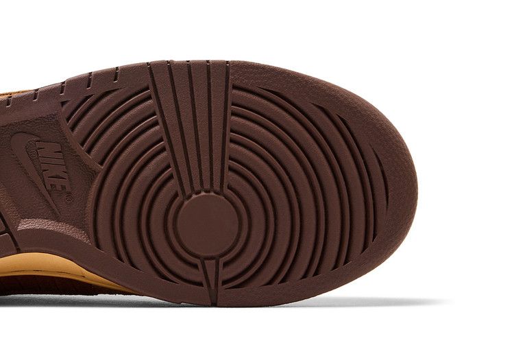 Nike Dunk Low Retro Premium 'Light British Tan'