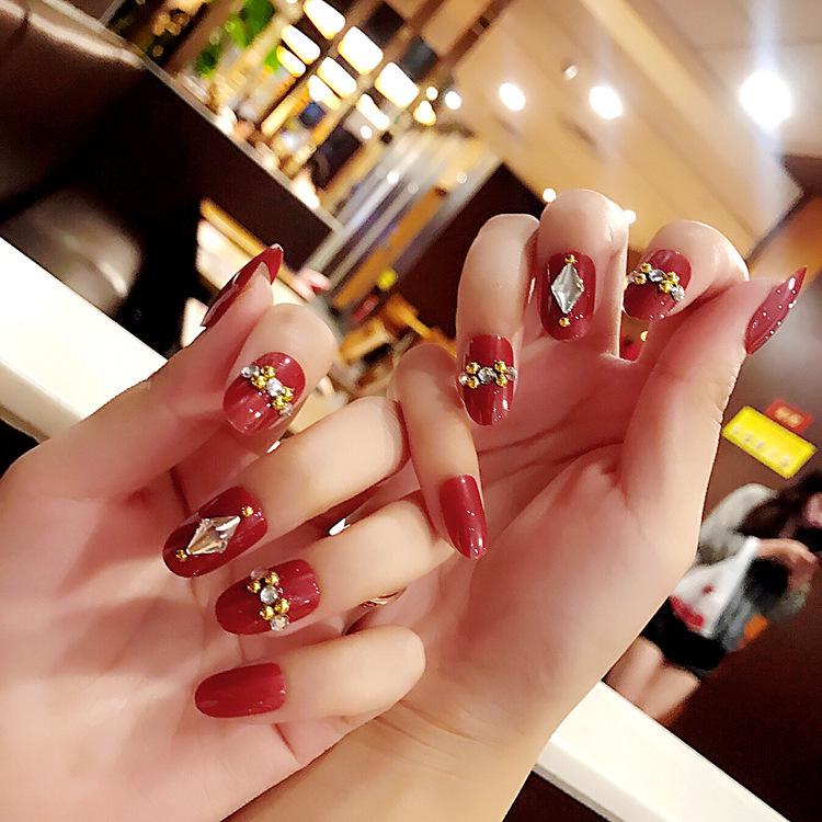 Burgundy Rhinestone Short False Nails: Bridal Manicure Patches for a Noble Look