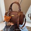 This year's popular bag 2025 new trendy fashion portable shoulder bag autumn versatile messenger Boston pillow bag