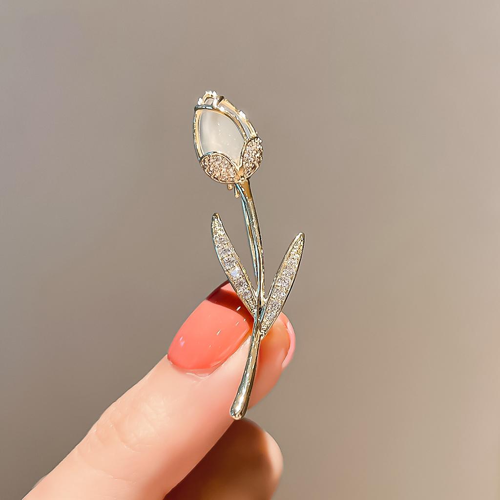 Tulip Brooch Women'S High-End Luxury Brooch Temperament Pin Niche Design Cardigan Clothes High-End Accessories