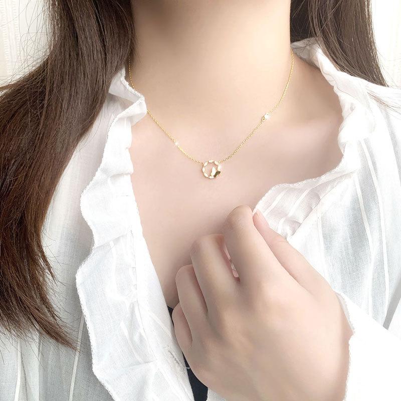 Fresh and Elegant Butterfly Ring Necklace Elegant and Versatile Female Collarbone Chain