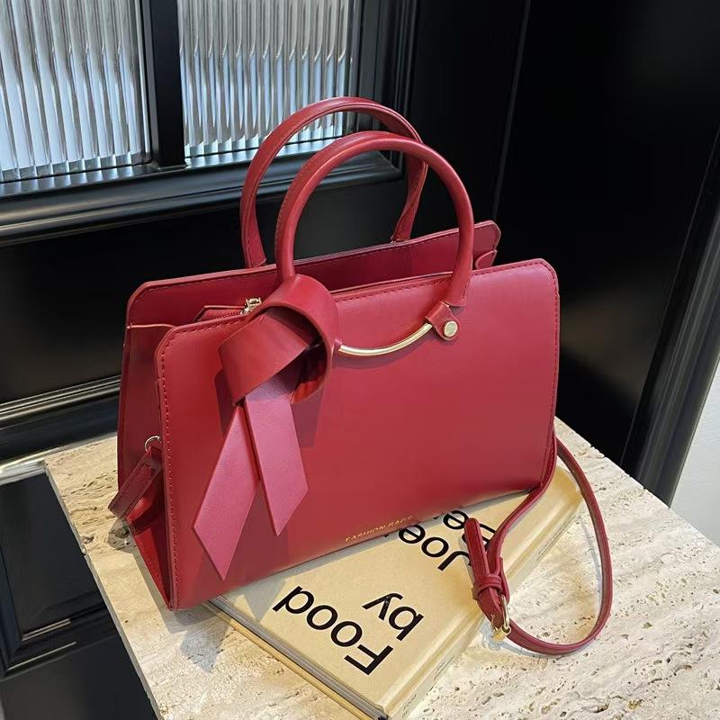 Festive Ladies 24 Crossbody Bag Large Capacity Commuter Red Wedding Bride Handheld Shoulder Bag