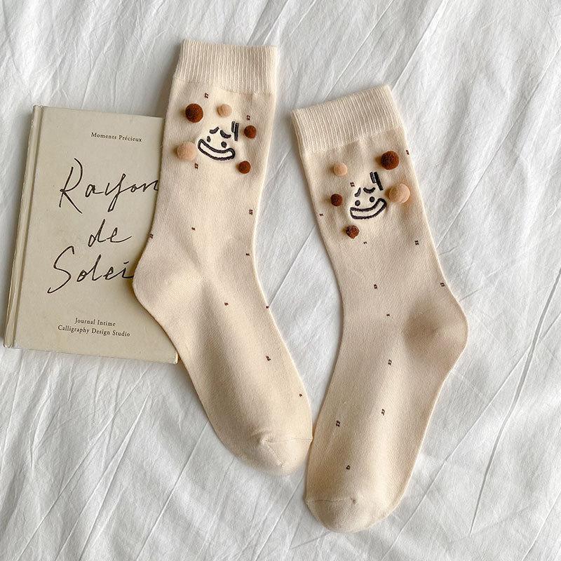 

Леди Весна и Осень Стерео Уродливый Волосатый Шар Клоун Вышивка Точка Милый Иностранный Стиль Труба Хлопковые Носки 1 pair бежевый