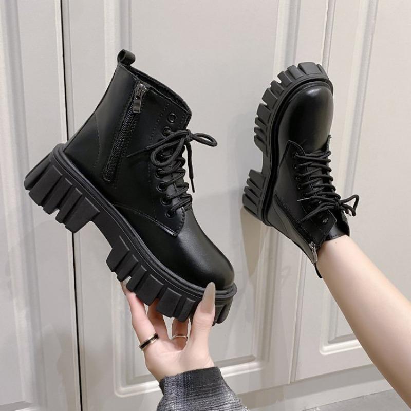 Thick-soled Lace-up Martin Boots Women's Autumn and Winter New Leather Women's Boots Comfortable Soft-soled Women's Medium Boots Children