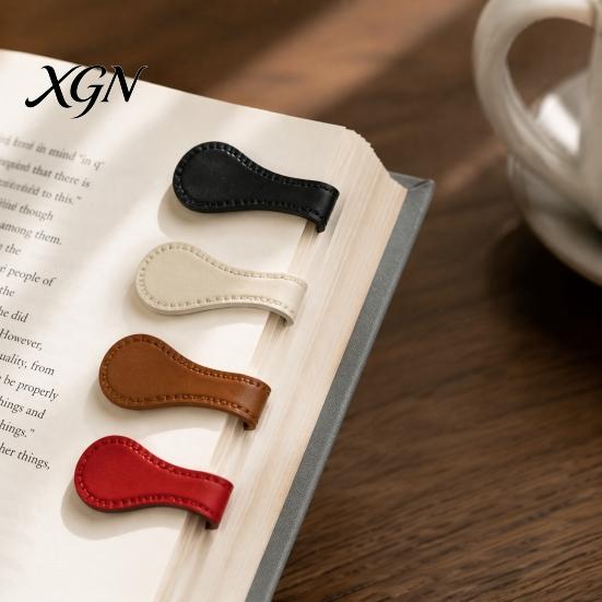 Easy Use Shirt Fasteners 2Pcs Faux Leather Magnetic Sleeve Clips, Multi-use Clips for Cufflinks Clothes, Reusable Holders Rolled Cuffs Pants