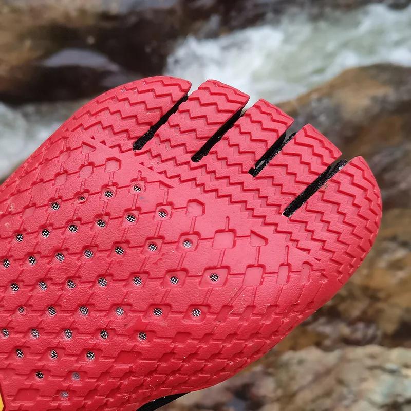 Unisex Split Toe Shoes Men FiveFingers Casual Sneakers Climbing Drainage Shoes Mesh Women Canyoning Quick Drying Water Shoes