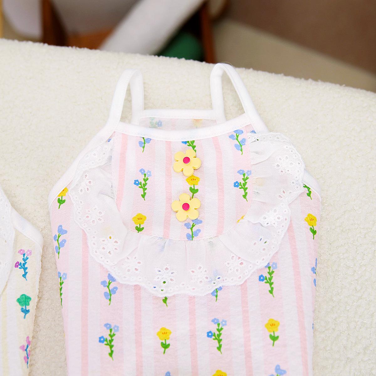 

Pet dog summer new pastoral cute little fresh cherry lace suspender teddy bear small dog clothing S (2-2kg)