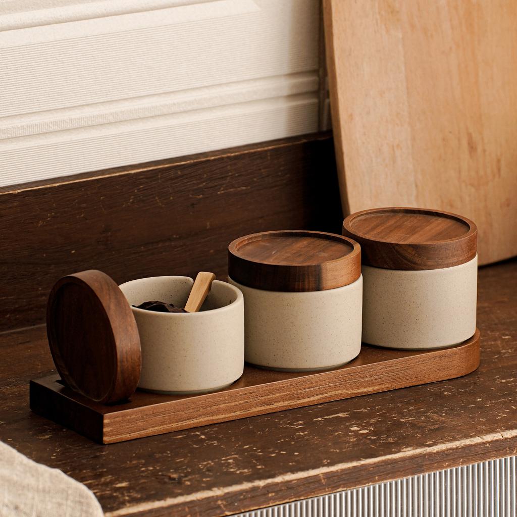 New Ceramic Spice Jar Set Japanese Style Kitchen Condiment Containers for Salt Pepper Seasoning