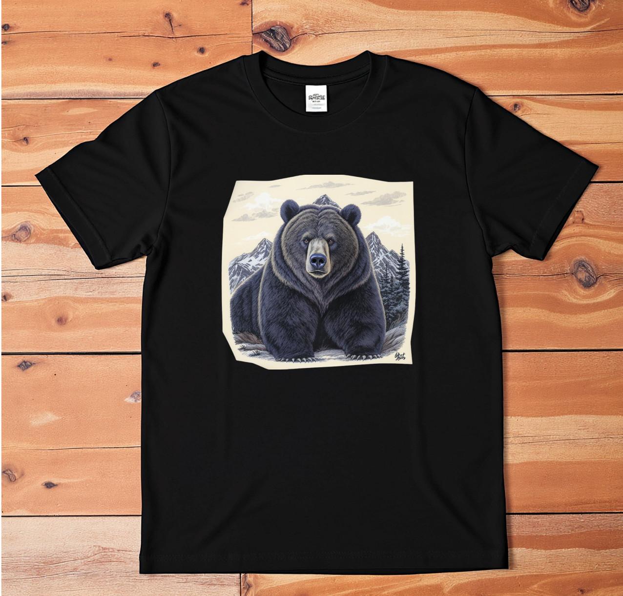 Grizzly Bear T-Shirt | Realistic Mountain Graphic Tee | Nature Wildlife Shirt S
