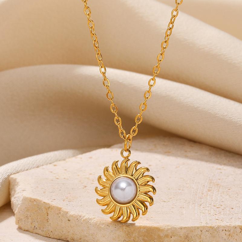 Vintage  Gold Plated Pearl Sunflower Pendant Necklace For Women Stainless Steel Sun Necklaces Jewelry