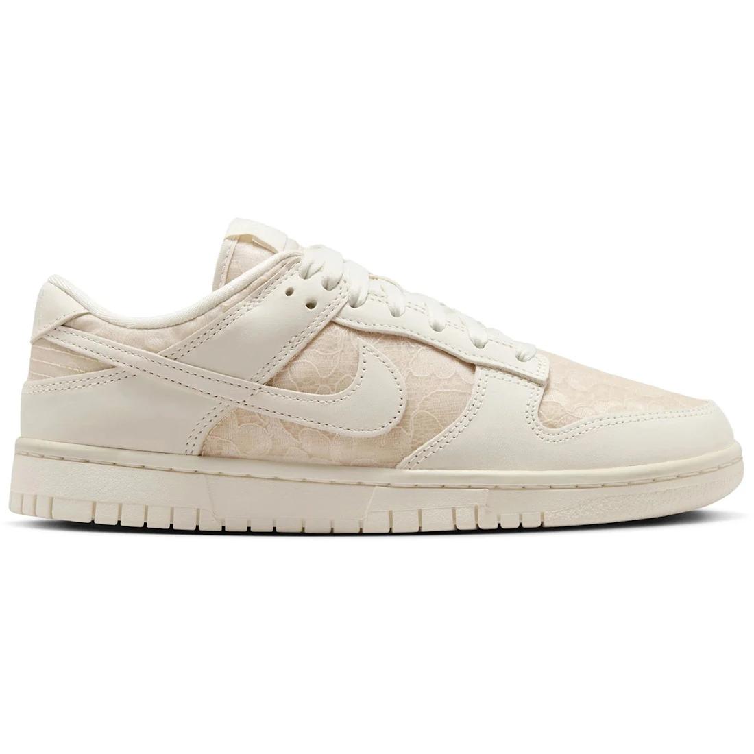 

Кроссовки Nike Dunk Low Lace Soft Pearl (Женский)(HJ5870-100) 37.5
