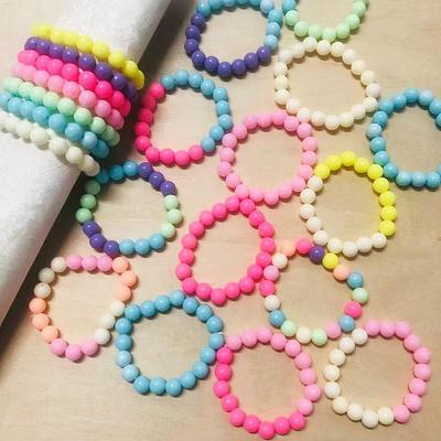 Buntes 10mm Jelly Regenbogen Perlen Elastisches Armband - Vielseitig & Süß