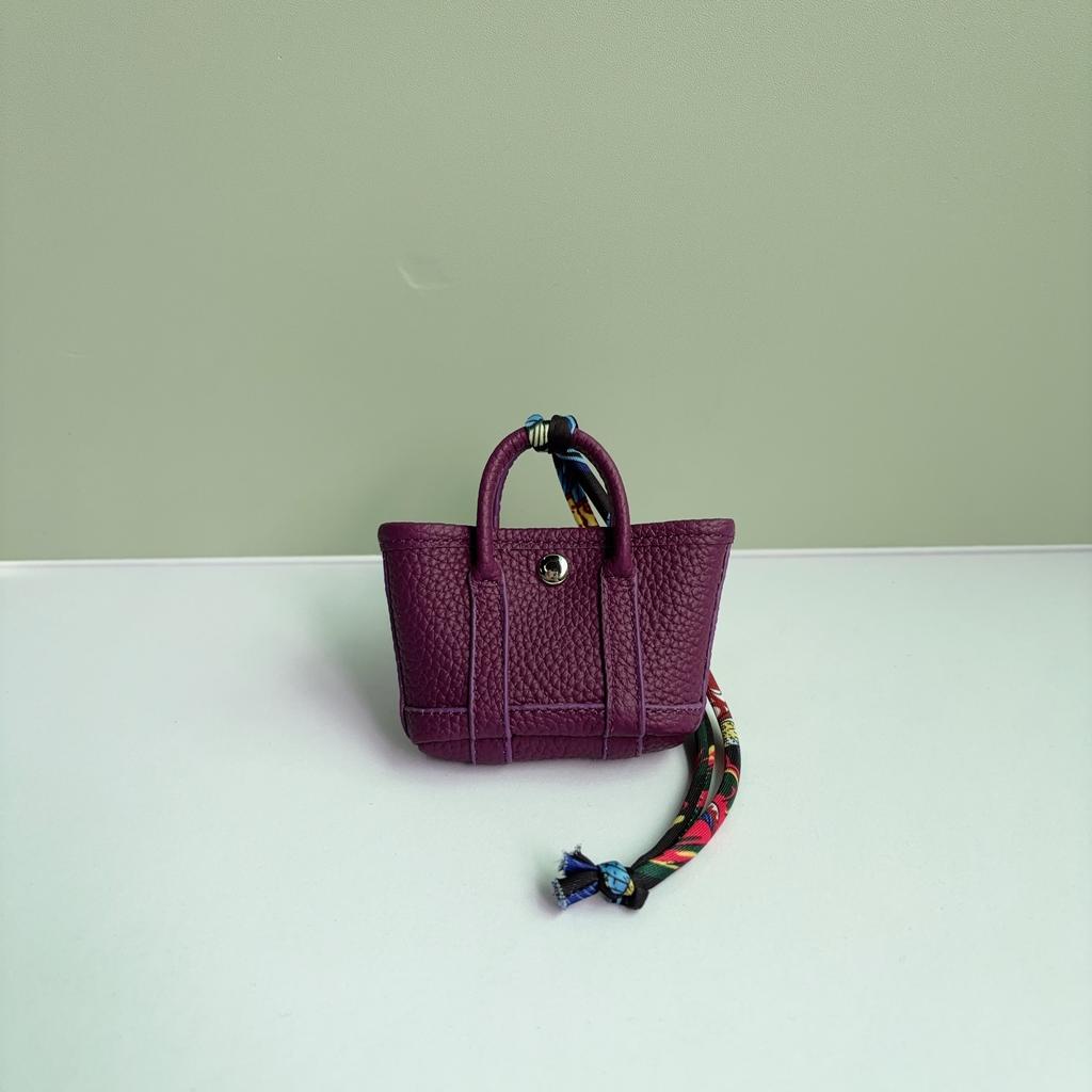 New leather garden small bag 2025 trendy mini garden bag foreign gas bag pendant creative car pendant