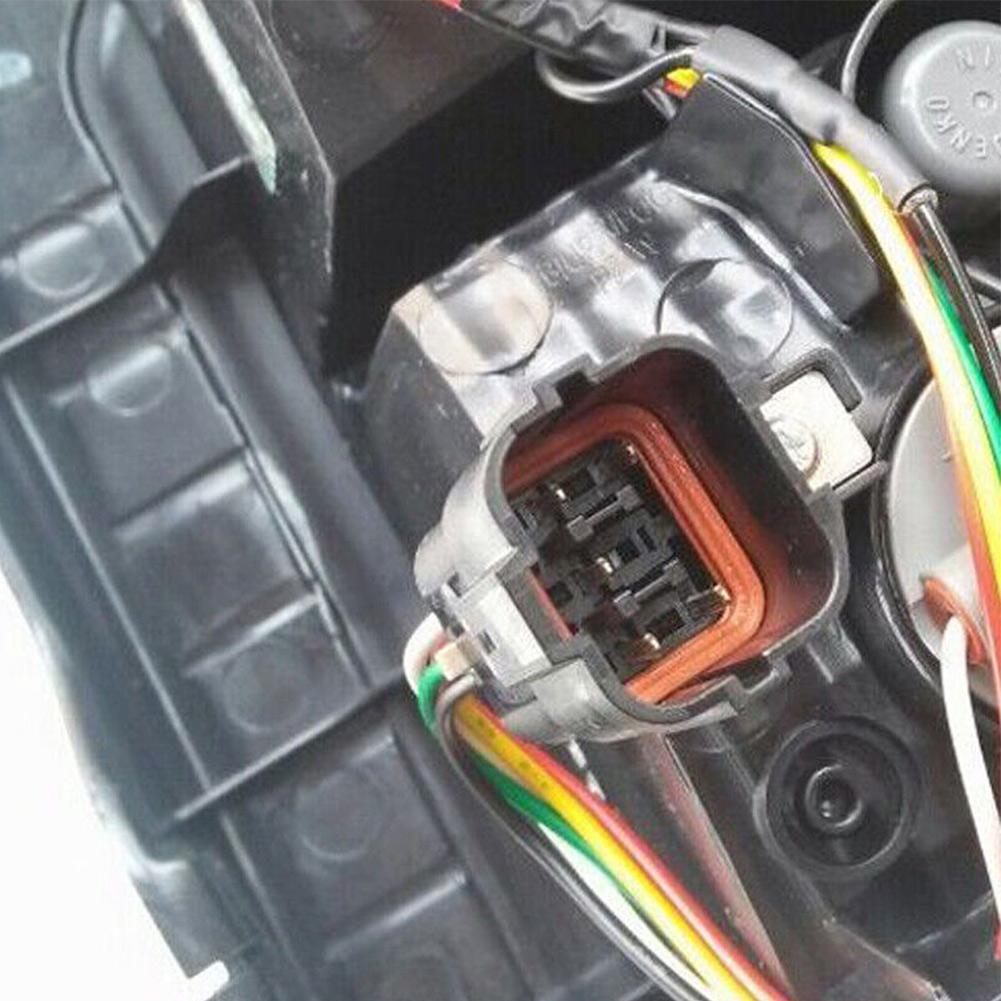 1 Pc Tail Light 83601-32500 ABS Brake Easy Installation