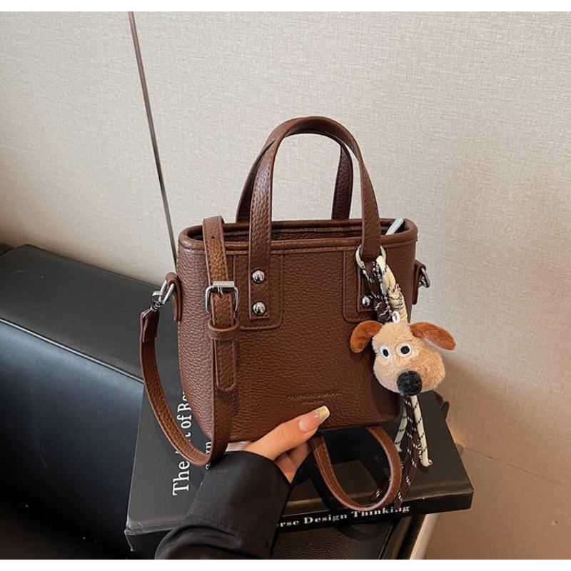 

Today s popular small bags for women s summer versatile new simple messenger bags bucket bags