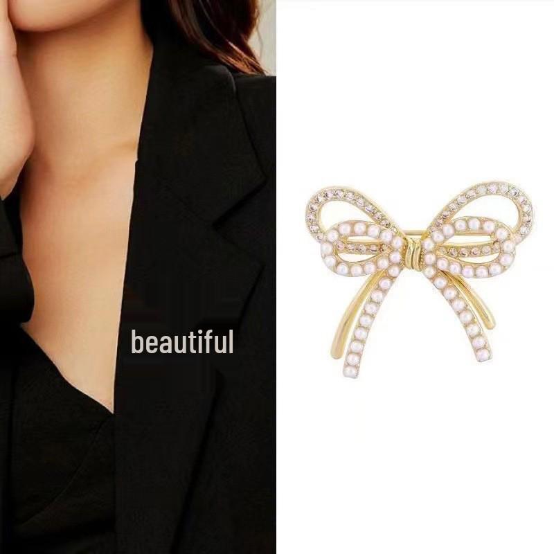 Pearl Heart Brooch: 2025 Autumn/Winter Trend - Korean Exquisite Pin for Women