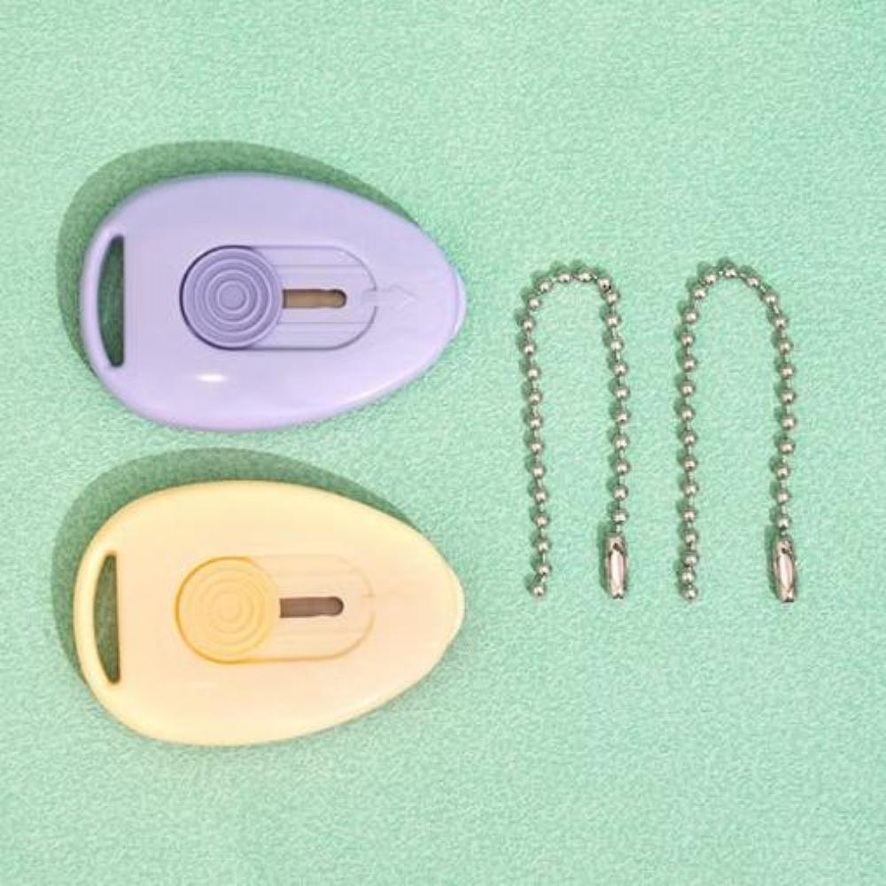 Mini Cutter & Magnets (2 pieces)