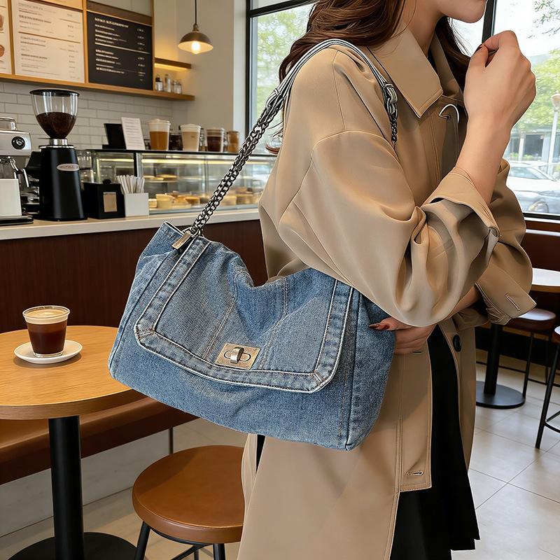 New Women Shoulder Bag Large Capacity Denim Lock Stitch Chain Casual Storage Bag Comfortable and Versatile Texture Crossbody Bag