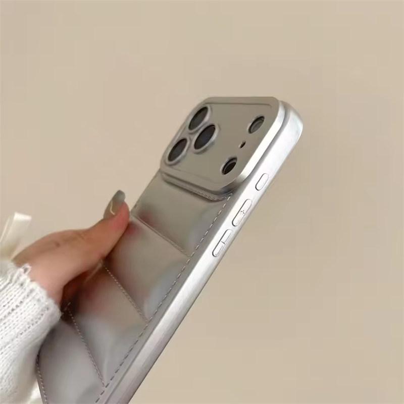 Luxury Down Jacket Silicone Shockproof Case For iPhone 17 Air 16 E 15 Plus 14 13 12 11 Pro Max Winter Colorful Soft Puffer Cover