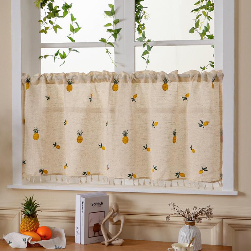 Listy pro vyšívání Krátký kuchyňský závěs s krajkovým designem pro malé okno Tyč Pocket Vintage Cafe Tier Záclonové panely pro dveře skříně