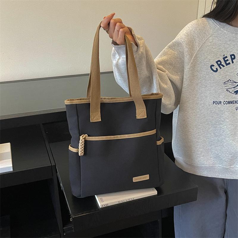 Korean-Style Canvas Tote: Large Capacity, Chic Summer Shoulder Bag for Women 2026