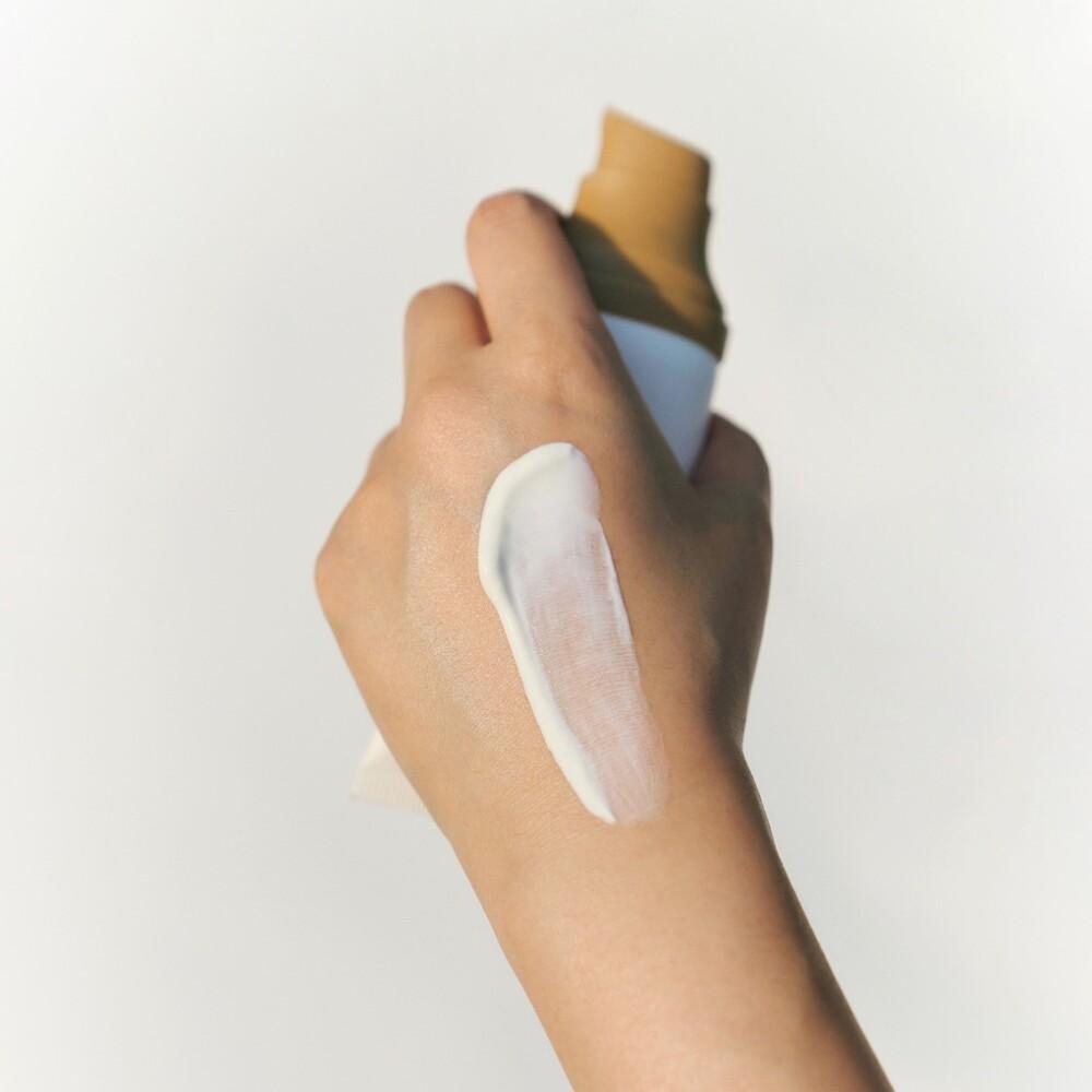Skin1004 Madagascar Centella Air-Fit Sun Cream Light 50mL