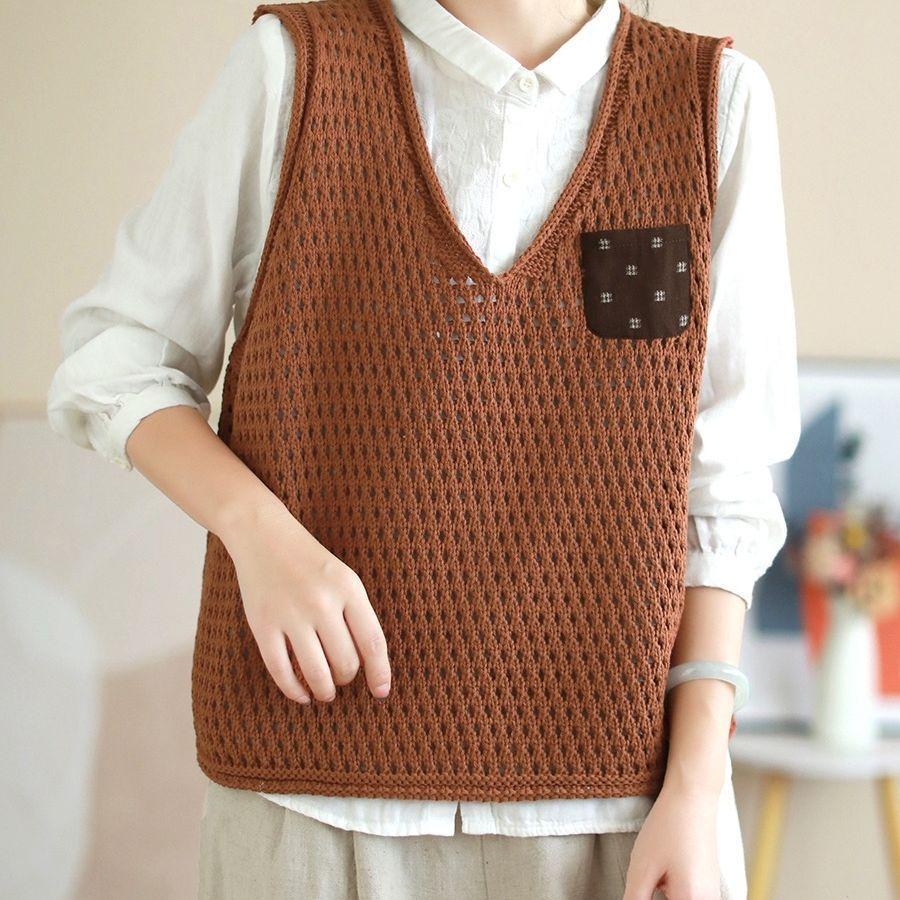 Women's Original Artistic Knitted Vest Appliqué Paneled Solid Color Cotton Thread Hollow-Out Sleeveless Pullover V-Neck Vest