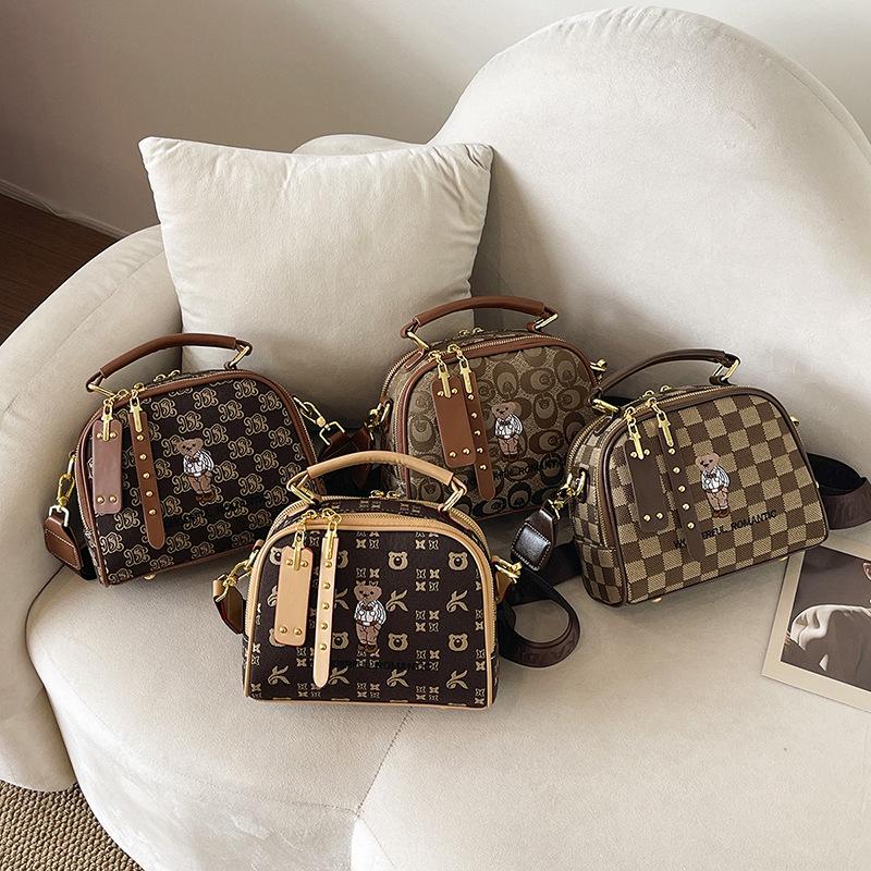 2026 Bear Embroidery Crossbody Bag - Women's Fashion Versatile Shoulder Bag