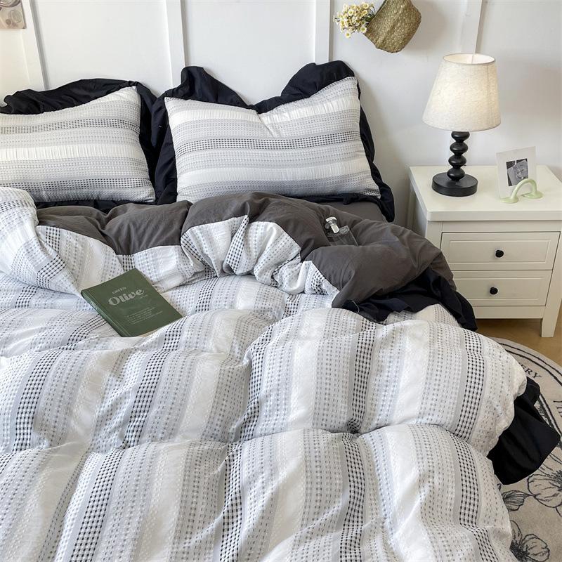 Washed Cotton Four-piece Set, Soft and Skin-friendly, Advanced Sense, Gradual Change of Color Ruffle Leaf Edge Quilt Cover