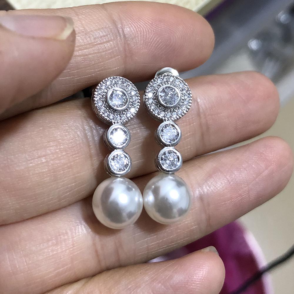 Sweet Little Luxury White Gold-Plated Copper Earrings with Zircon & Baroque Pearl for Women платиновый