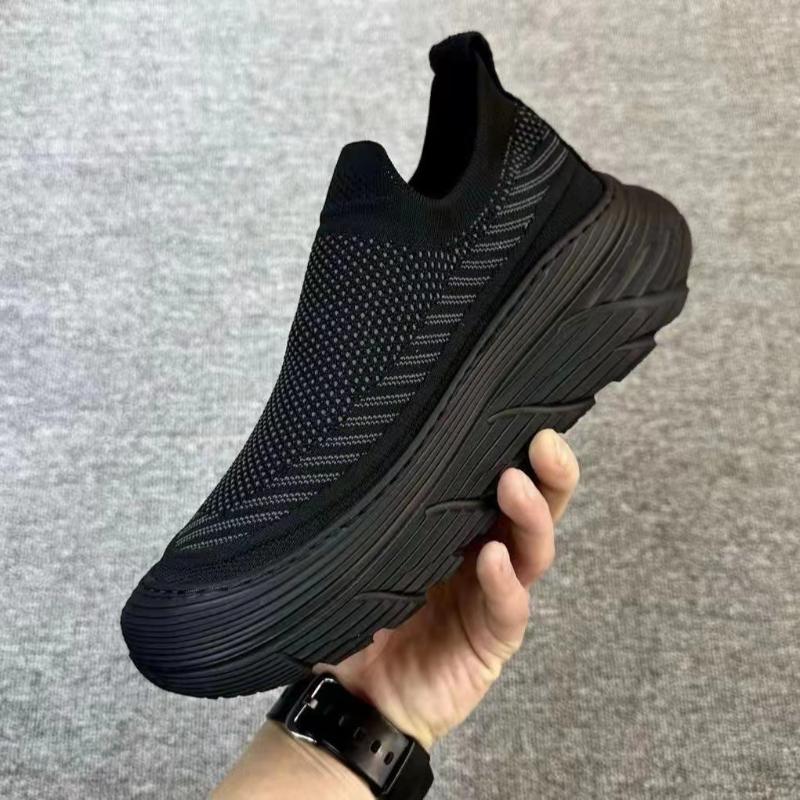 Herrsportskor Svart Andningsbart Mesh Höjdökande Sportskor Casual Mode Utomhus Jogging Herrlöparskor