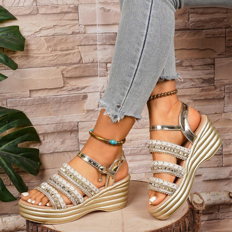 2026 Summer Fashion Women Peep Toe Platform Wedges Comfortable Buckle Strap Plus Size Shoes for Women 36-42 Sandals