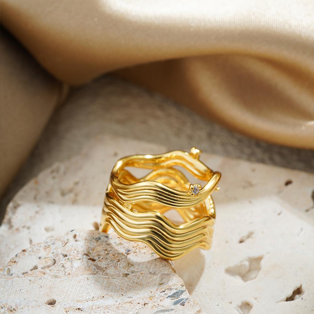 Classic Designer Geometric Irregular Ring for Women Stainless Steel Metal Hollow Out Striped Statement Knuckle Rings Wed Jewelry